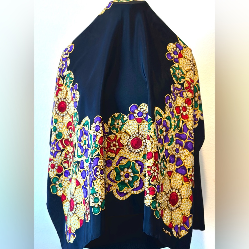 CHANEL Silk Flower Scarf